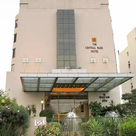 The Central Park Hotel Pune Exterior photo